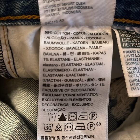 LEVI’S Premium Wedgie Fit Button Fly Distressed Straight Leg Jeans Size 26 - Picture 8 of 8